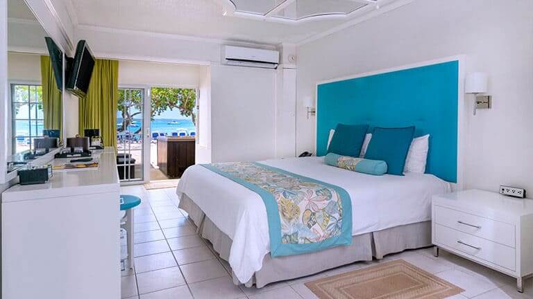 hedonism-room-NBJ